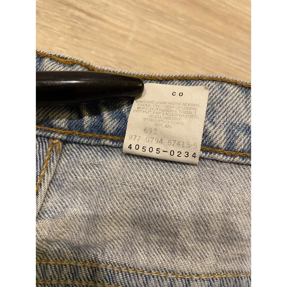 Levis 505 Regular Fit Light Wash Blue Denim Jeans 35x29 Orange Tab 1994 Vintage